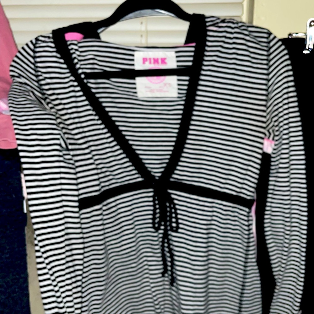 Pink top w/hood